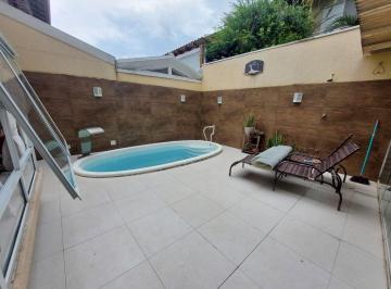Casa · 172m² · 3 Quartos · 4 Vagas · Casa em Chácaras Jardim Colibri, Embu das Artes/SP de 172m² 3 quartos à venda por R$ 990.000,00