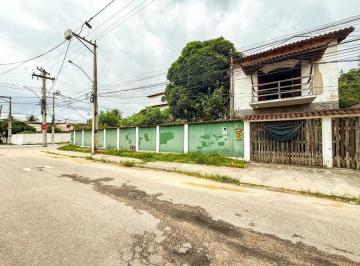 Casa · 196m² · 3 Quartos · 4 Vagas · Casa em Piratininga, Niterói/RJ de 196m² 3 quartos à venda por R$ 620.000,00