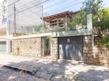 Casa · 380m² · 3 Quartos · 1 Vaga · Casa 3 quartos, com vaga e terraço no bairro Jardim São Pedro