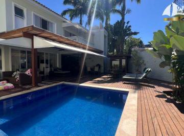 Casa · 282m² · 4 Quartos · 3 Vagas · Casa de Condomínio disponível para locação em Juquehy!