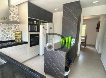 f4984bba251d1b694d006f25a5190a8d8df7129b · Casa com 3 dormitórios à venda, 170 m² por R$ 1.799.000,00 - Condomínio Vale Da Santa Fé - Vinhedo/S