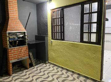 Casa · 120m² · 2 Quartos - Jessica · Casa em quintal compartilhado ótima localização e valor acessível.