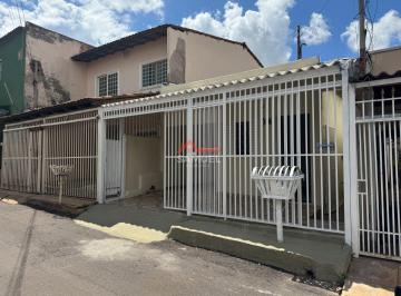 Casa de 3 quartos, Brasília · Excelente casa reformada 3 QUARTOS + KITNET FUNDOS – QNL 22 – Brasília/DF
