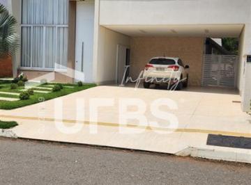 Casa · 215m² · 3 Quartos · 4 Vagas · Portal do Sol Green - Casa de Condomínio 3 quartos, sendo 3 suítes