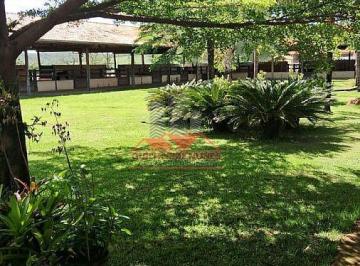Área de lazer da fazenda com vista para as represas e nascentes, destacando a riqueza hídrica da propriedade de 812 hectares. · Fazenda Leiteira em Curvelo/MG: 11 Mil Litros/Dia e 812 ha