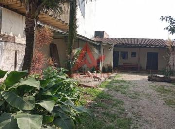 Casa · 96m² · 2 Quartos · 3 Vagas · Casa Padrão 02 Dormitórios, Localização ótima