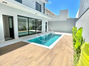 Casa de 3 quartos, Valinhos · Casa de alto Padrão em Valinhos a venda, com 250m, 3 quartos, 5 banheiros