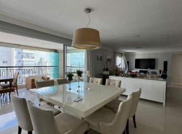 Apartamento · 177m² · 3 Quartos · 4 Vagas · Apartamento de 177 m² com 3 suítes e 4 vagas no Campestre, Santo André