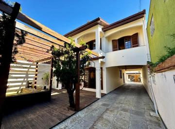 Casa · 500m² · 4 Quartos · 5 Vagas · Sobrado Belíssimo à Venda no Bairro Alto – Estilo, Conforto e Excelente Localização!