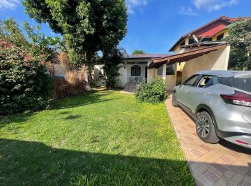 casa-terrea-em-amplo-terreno-com-2-dormitorios-a-venda-130-m-por-r-750-000-ingleses-florianopolis-sc1739308734812qtfww.jpg · Imoveis - em Ingleses do Rio Vermelho