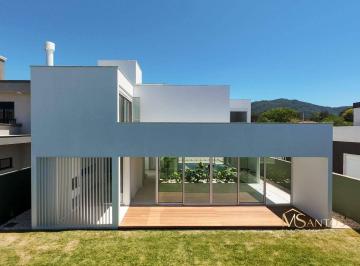 cdcae1a81d9add506241ed4452a6cabf7defeead · Casa com 4 dormitórios à venda, 297 m² por R$ 2.950.000,00 - São João do Rio Vermelho - Florianópoli