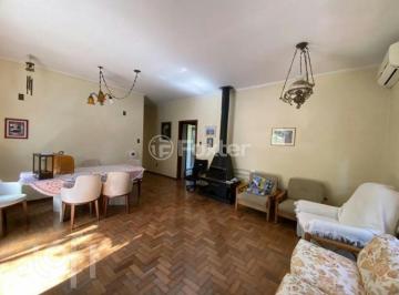 b64bc787 · Casa, 3 dormitórios, 250 m², em Centro