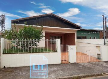 Casa en Aluguel de 3 quartos Jardim da Glória · Casa para alugar no Jardim da Glória - Granja Viana a 350m do Colégio Rio Branco