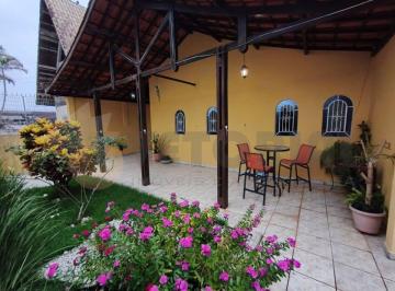 Casa de 3 quartos, Caraguatatuba · Casa com 266 m² e 3 quartos SENDO 1 SUITE à venda em Praia das Palmeiras