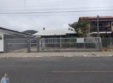 Casa · 150m² · 3 Quartos · 3 Vagas · Casa na Praia dos Amores com Piscina | 3 Dorm. em Balneário Camboriú