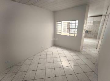 Foto 01 · ARVOREDO ALUGA APARTAMENTO REFORMADO, AMPLO E AREJADO, NA QE26 GUARÁ II