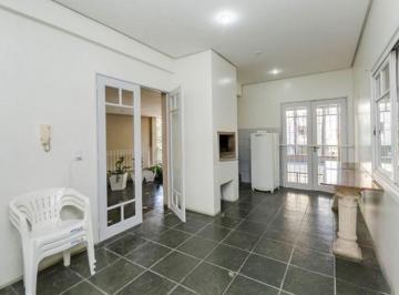 Apartamento · 105m² · 3 Quartos · 2 Vagas · Apartamento de 3 dormitórios no bairro Petrópolis