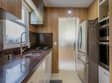 Casa · 210m² · 4 Quartos · 3 Vagas · Casa de 4 dormitórios mobiliada em condomínio