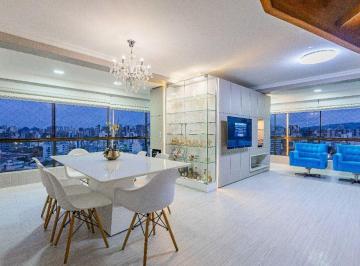 Apartamento · 235m² · 3 Quartos · 2 Vagas · Cobertura de 3 dormitórios no bairro Petrópolis em Porto Alegre