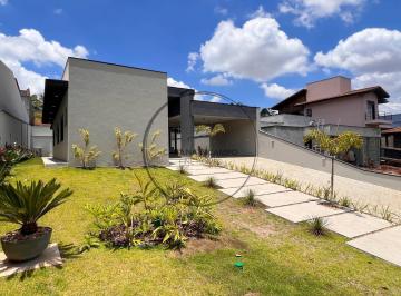 Casa · 600m² · 3 Quartos · 4 Vagas · Casa térrea nova à venda no Quintas da Boa Vista com piscina e 3 suítes
