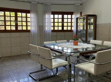 Foto 01 · Casa à venda na Malota em Jundiaí com 1.035 m² de terreno, vista incrível para a Serra do Japi, ampl