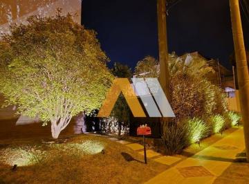 6ea9604c86743ce17a4a13e3aa967dfa0b039681 · Linda casa de esquina com 2 terrenos