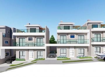 Casa de 3 quartos, Curitiba · Sobrado Tríplex à venda em Santa Felicidade, Curitiba