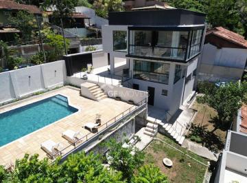 Casa · 270m² · 4 Quartos · Casa 4 quartos em Itacoatiara com vista para o Costão