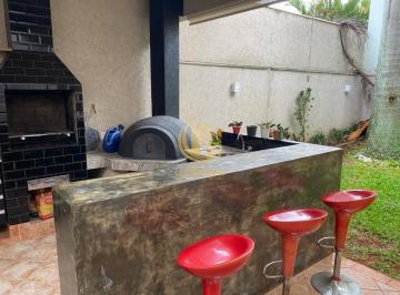 Casa · 293m² · 3 Quartos · Venda Sobrado em Condomínio, 3 dorms C/ 1 suíte, A/C 293m2 A/T 300m2
