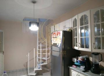 Casa · 100m² · 3 Quartos · Vende-se Casa com 3 quartos, 1 suíte, 2 vagas A/C100m² - A/T 134m2.