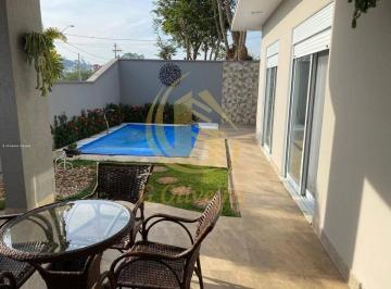 Casa · 200m² · 3 Quartos · 2 Vagas · Vende-se Casa em Condomínio, 3 quartos, 2 vagas, A/C 200m² - A/T300 m2.