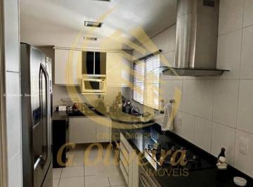 Apartamento · 157m² · 3 Quartos · Vende-se Apartamento: 3 quartos, 1 suíte, 3 vagas, 157m².