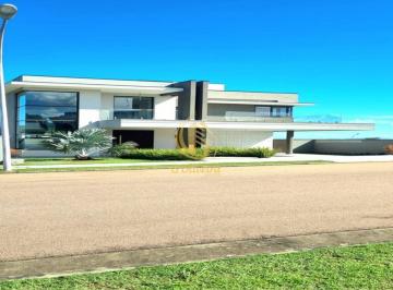 Casa · 415m² · 3 Quartos · Vende-se Casa Jundiai Condomínio Alphaville com 3 Quartos, 3 Suítes.