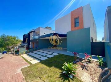 Casa · 267m² · 3 Quartos · 2 Vagas · Vende-se Sobrado Condomínio Brisas de Jundiaí, 3 suítes.