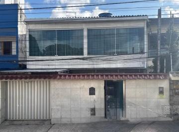 Casa · 270m² · 5 Quartos · 2 Vagas · Casa 5 Quartos para Venda na Várzea - Recife