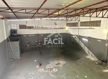 Comercial · 200m² · Galpão / Depósito / Armazém em Jardim Limoeiro  -  Serra