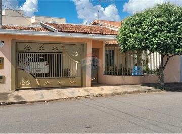 Casa · 167m² · 3 Quartos · 2 Vagas · Casa com 3 quartos à venda no Jardim Europa em Artur Nogueira/SP.