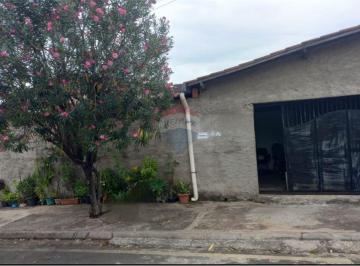 Casa · 100m² · 2 Quartos · 1 Vaga · Casa com 2 quartos, sala, 1 banheiro