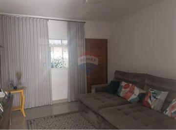 Casa · 82m² · 2 Quartos · 2 Vagas · "Encantadora Casa: 2 Quartos em Cosmópolis, SP"