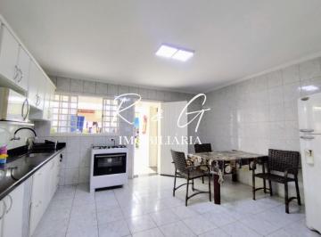 Casa · 132m² · 2 Quartos · 2 Vagas · Casa à venda na Vila Rezende, 2 Dormitórios e Cozinha Planejada