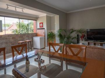 Apartamento · 120m² · 3 Quartos · 2 Vagas · Apartamento de 3 quartos, elevador e 2 vagas no bairro Jardim Lindóia.