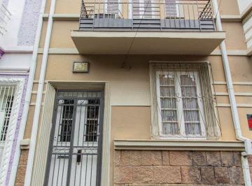Casa · 280m² · 4 Quartos · Casa semi mobiliada de 4 quartos bairro Floresta