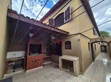 Casa · 200m² · 3 Quartos · 2 Vagas · Sobrado 3 quartos R$ 750 mil (Res. Vista Verde) Ótima Rua!