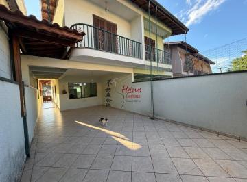 Casa · 132m² · 3 Quartos · 4 Vagas · Sobrado 3 quartos/suíte 4 vagas R$ 800 mil (Vista Verde)