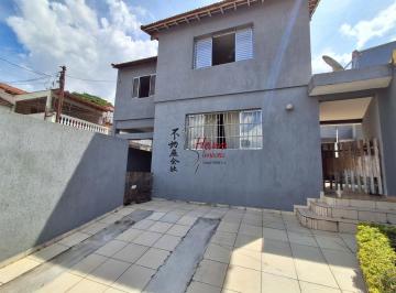 Casa · 203m² · 3 Quartos · 4 Vagas · Sobradão 203m² de área útil R$ 600 mil (Jardim Mangalot)