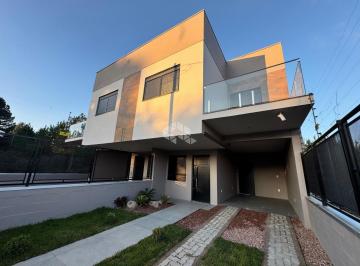 Casa · 125m² · 3 Quartos · 2 Vagas · Casa Sobrado com piscina de 168m2, dispondo de 03 dormitórios, sendo uma suíte.