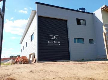 Comercial · 300m² · Imóvel: Galpão Industrial em Iperó - Venda - Banheiro Social - 162.25m²