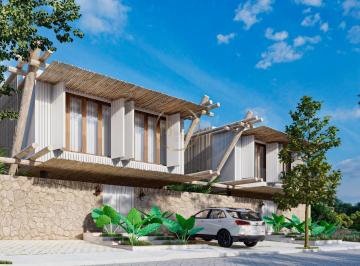 Casa · 192m² · 3 Quartos · 2 Vagas · Casa à Venda em Trancoso: 3 Suítes, 192m², Oportunidade Única