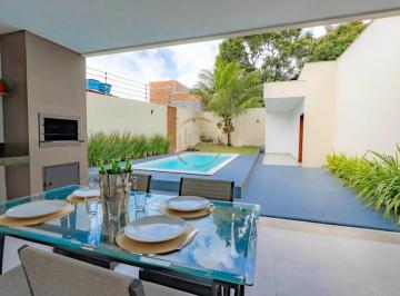 Casa · 200m² · 3 Quartos · 2 Vagas · Casa à Venda em Porto Seguro: 3 Suítes, 200m², Village 2