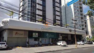 Comercial · 45m² · 1 Quarto · 1 Vaga · LOJA TÉRREA NA GALERIA QUINTA AVENIDA CENTER, Bairro Moinhos ,45,38 m2 com mezan